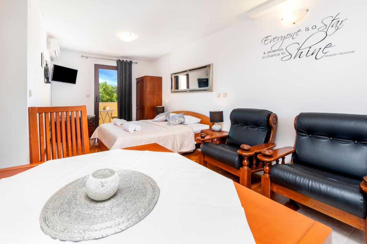 Guest House Casa Santin 罗维尼 外观 照片