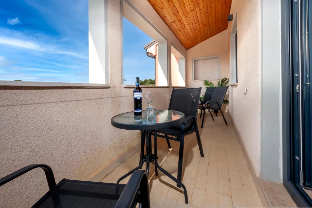 Guest House Casa Santin 罗维尼 外观 照片