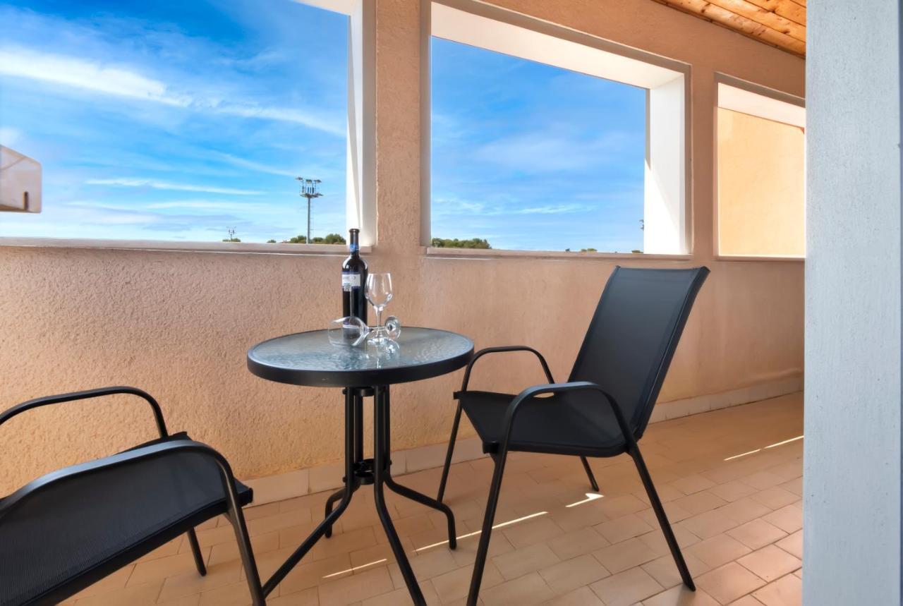 Guest House Casa Santin 罗维尼 外观 照片