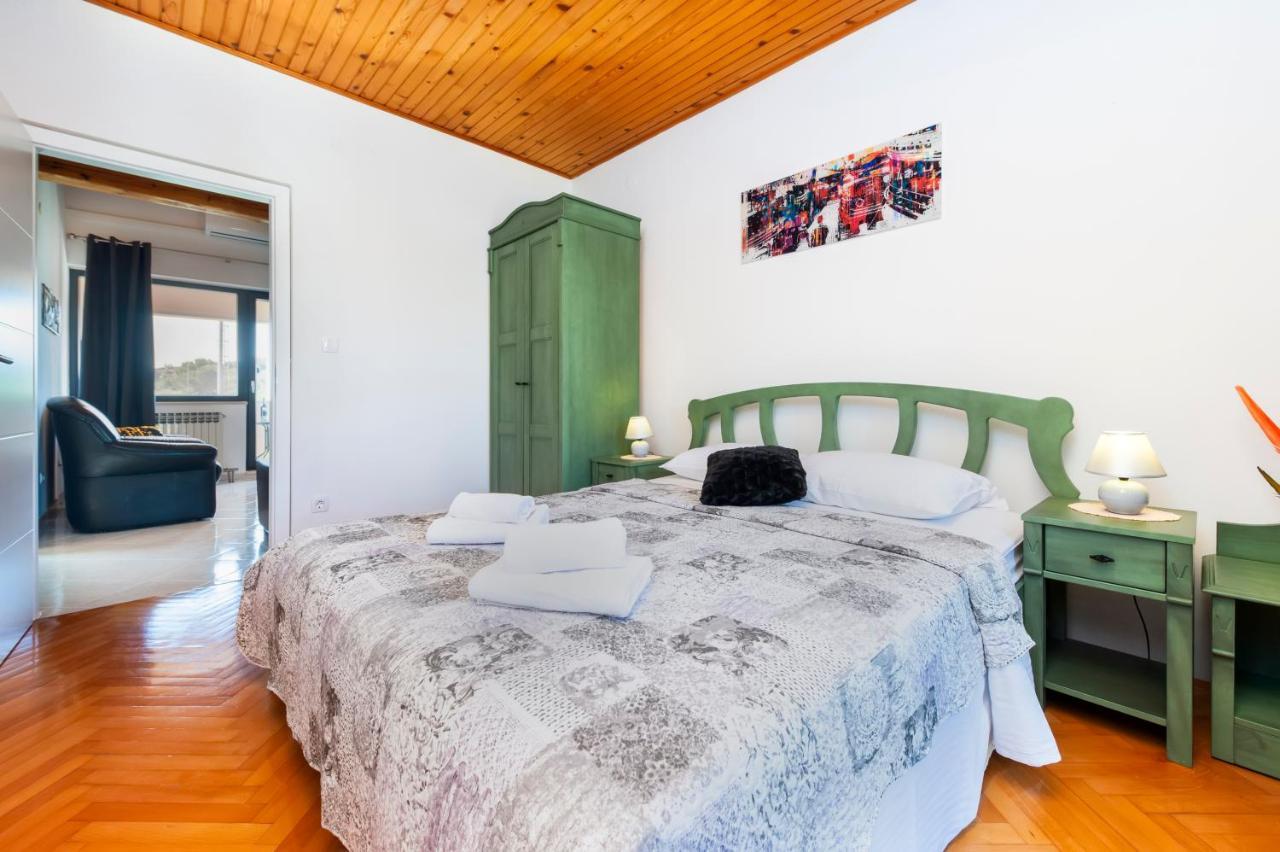 Guest House Casa Santin 罗维尼 外观 照片
